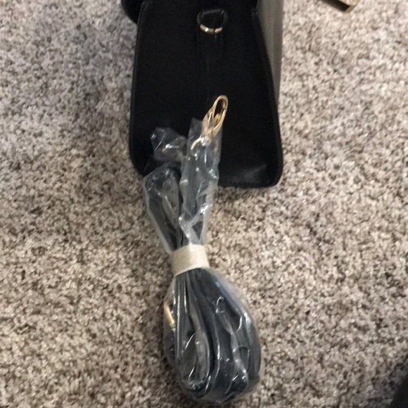 Dune Bag with Cardholder - Picture 5 of 7